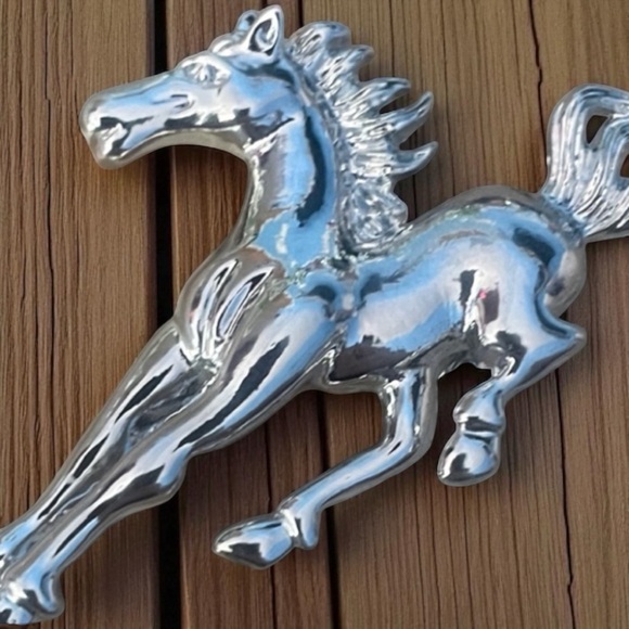 Jewelry - Silver Horse Brooch